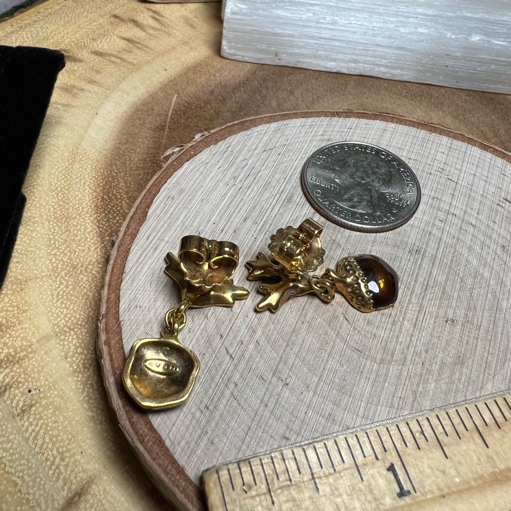 VTG| Acorn Avon Earrings 🍂 - Picture 10 of 10